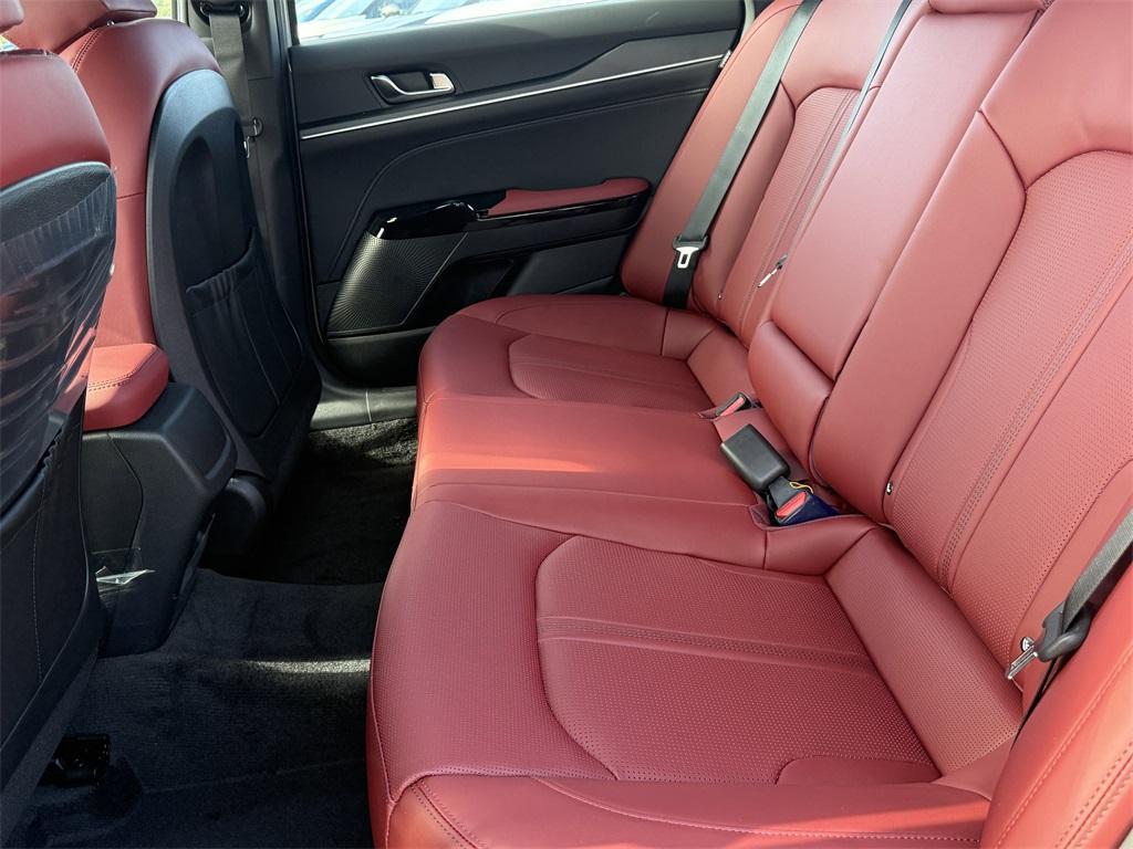 new 2026 Kia K5 car, priced at $30,015