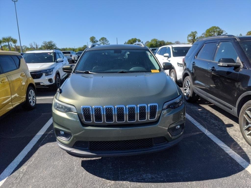 used 2019 Jeep Cherokee car, priced at $11,381
