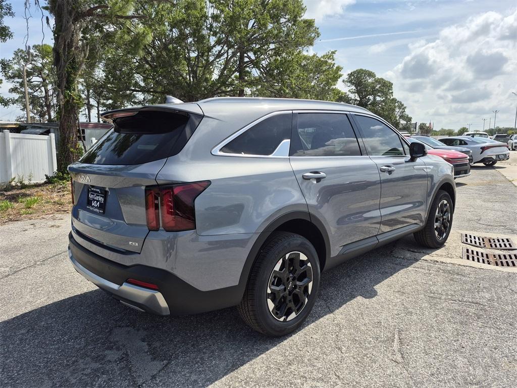 new 2025 Kia Sorento car, priced at $37,030