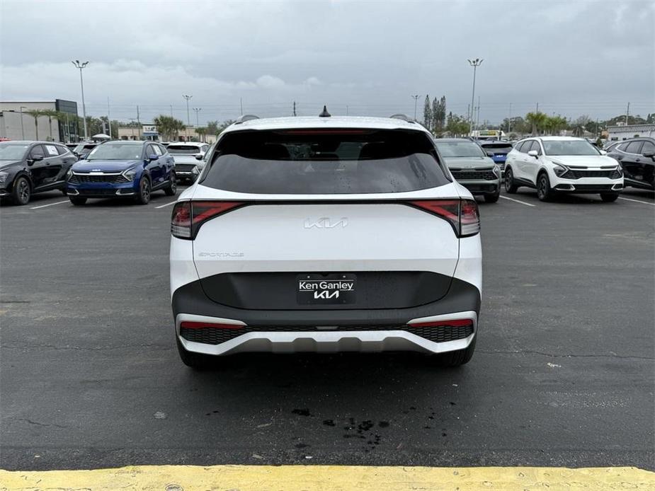 new 2025 Kia Sportage car, priced at $33,085