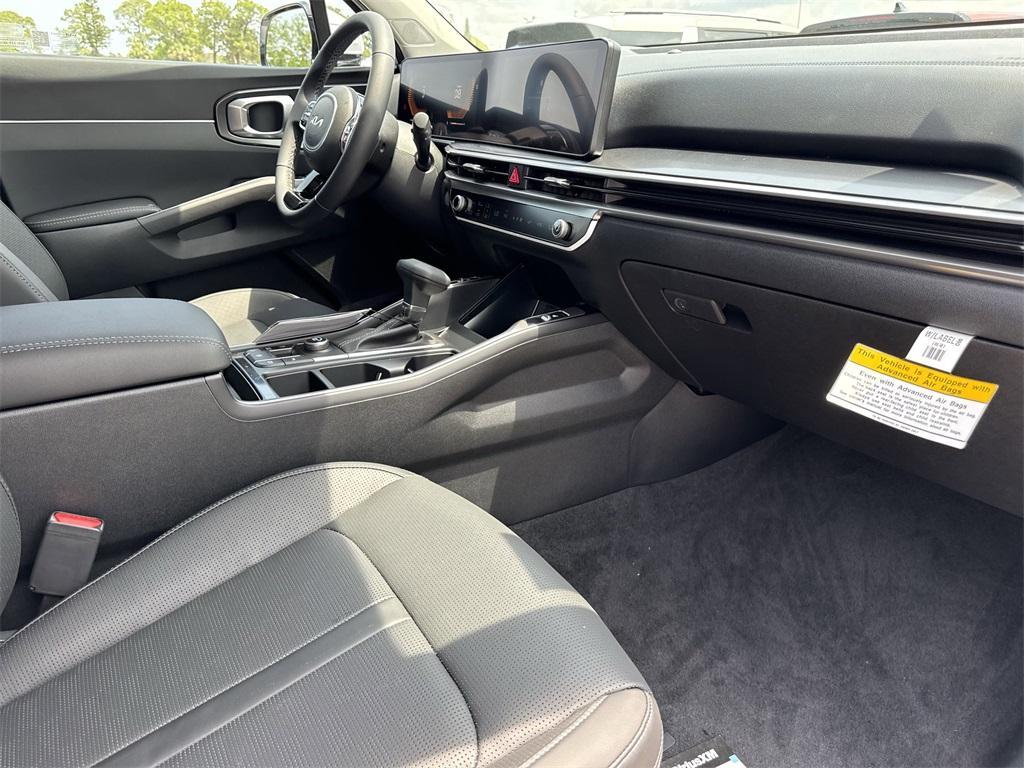 new 2025 Kia Sorento car, priced at $36,825