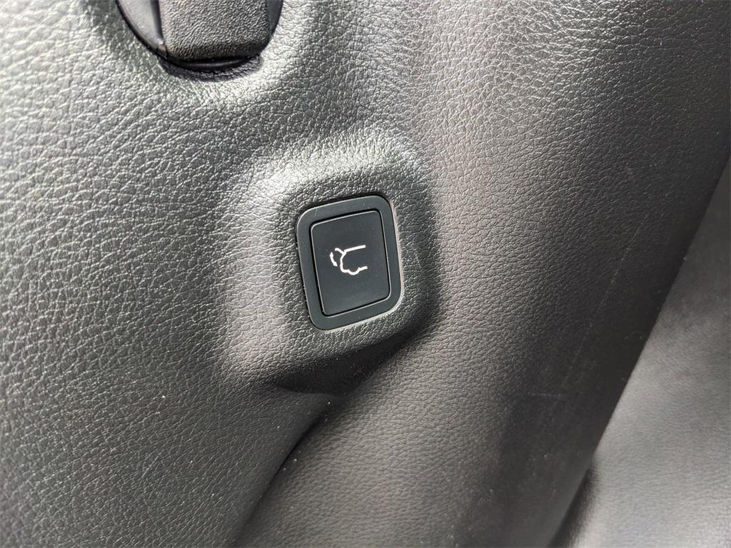 used 2019 Jeep Compass car, priced at $11,312