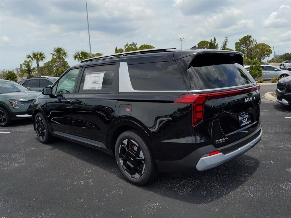 new 2025 Kia Carnival car, priced at $43,005