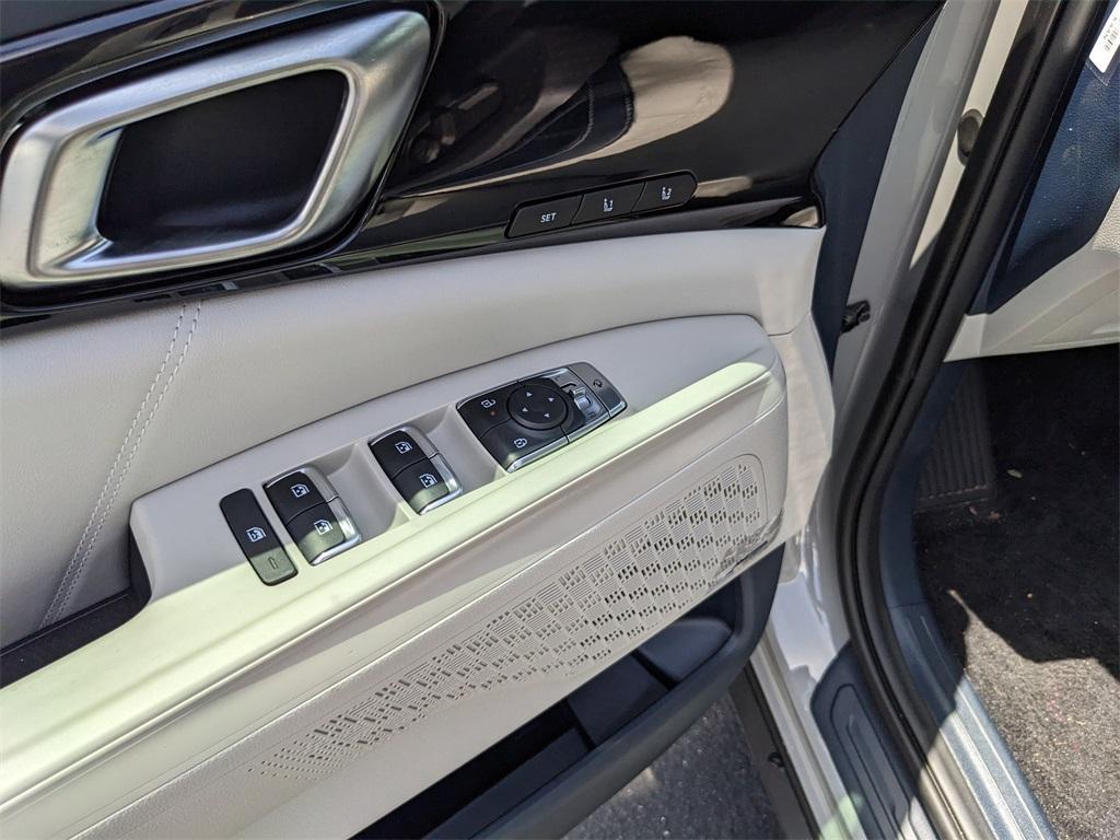new 2026 Kia Carnival car, priced at $55,285