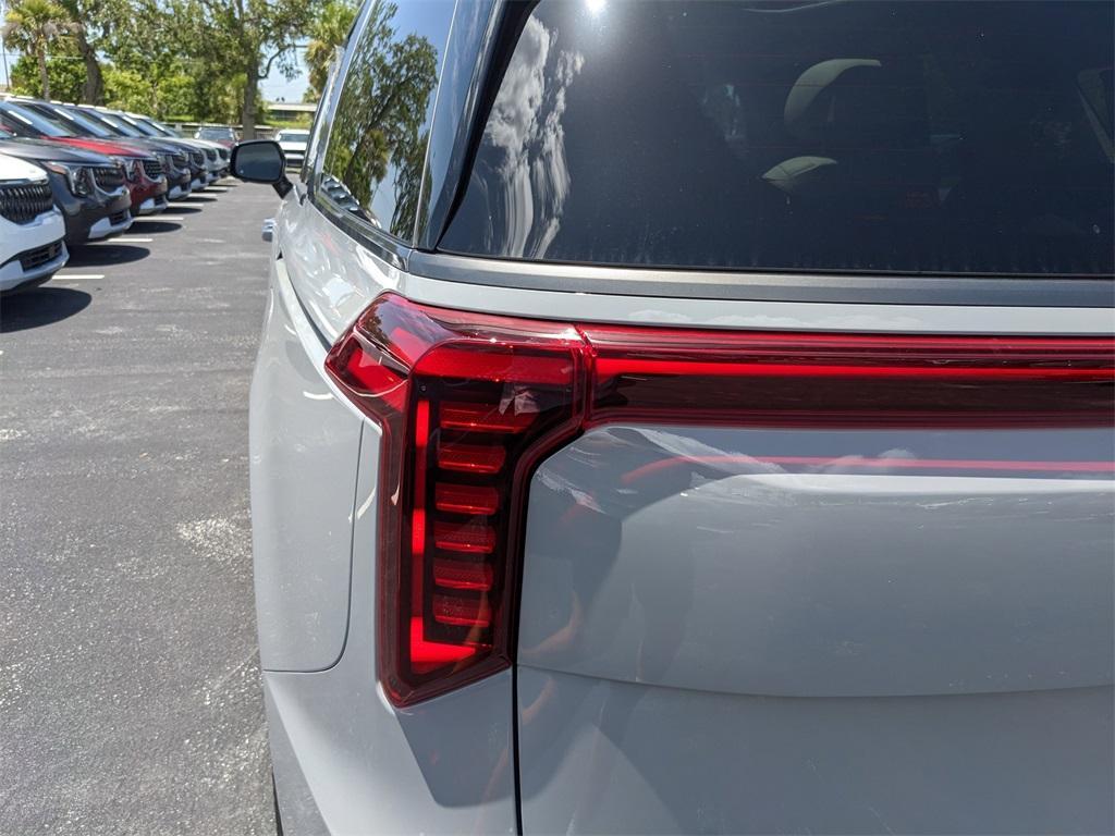 new 2026 Kia Carnival car, priced at $55,285