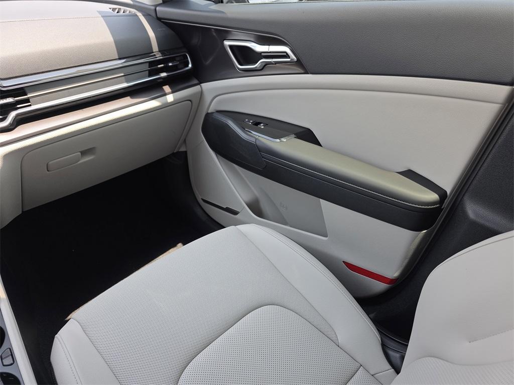 new 2025 Kia Sportage car, priced at $29,810