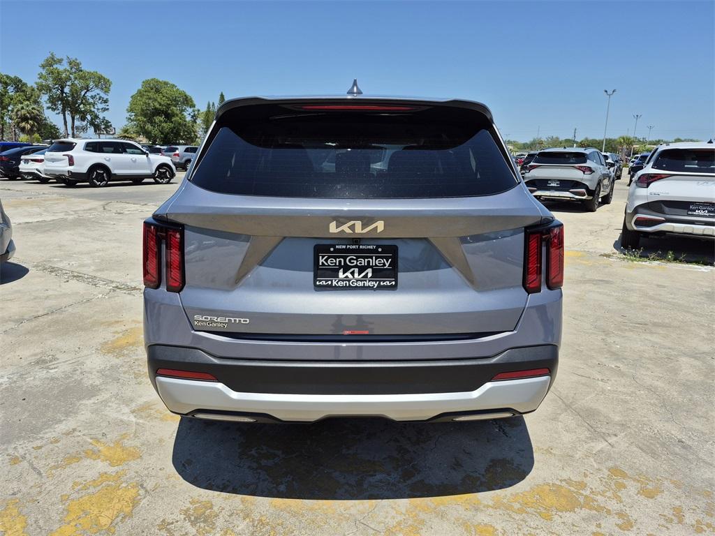 new 2025 Kia Sorento car, priced at $32,130