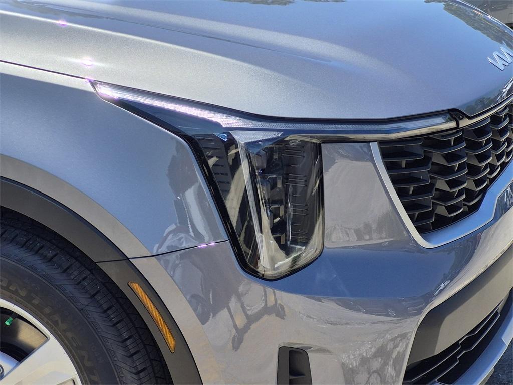 new 2025 Kia Sorento car, priced at $32,130