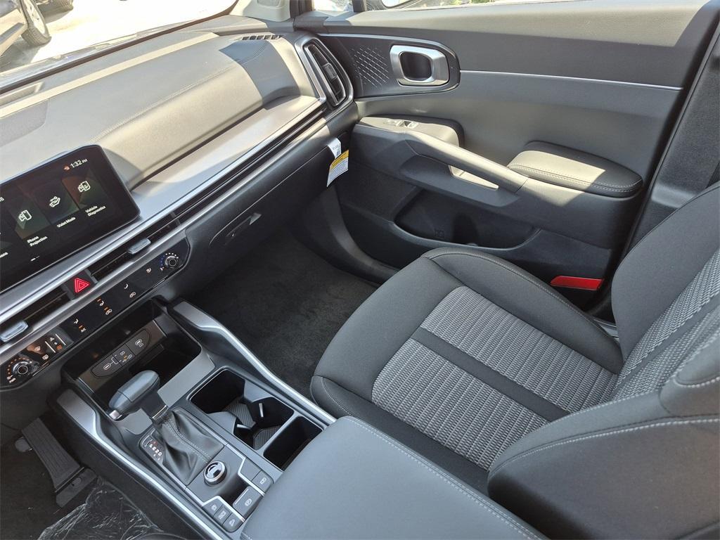 new 2025 Kia Sorento car, priced at $32,130
