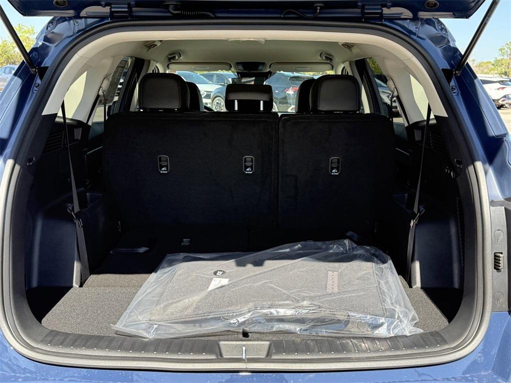 new 2025 Kia Sorento car, priced at $35,025