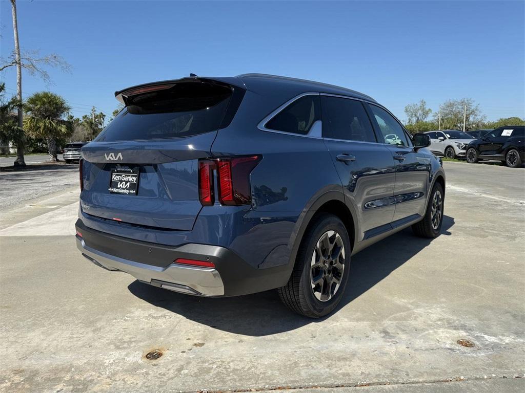 new 2025 Kia Sorento car, priced at $35,025