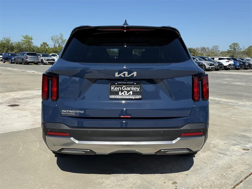 new 2025 Kia Sorento car, priced at $35,025