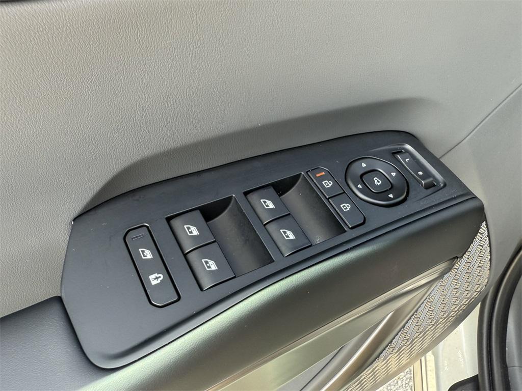 new 2026 Kia EV9 car, priced at $44,918