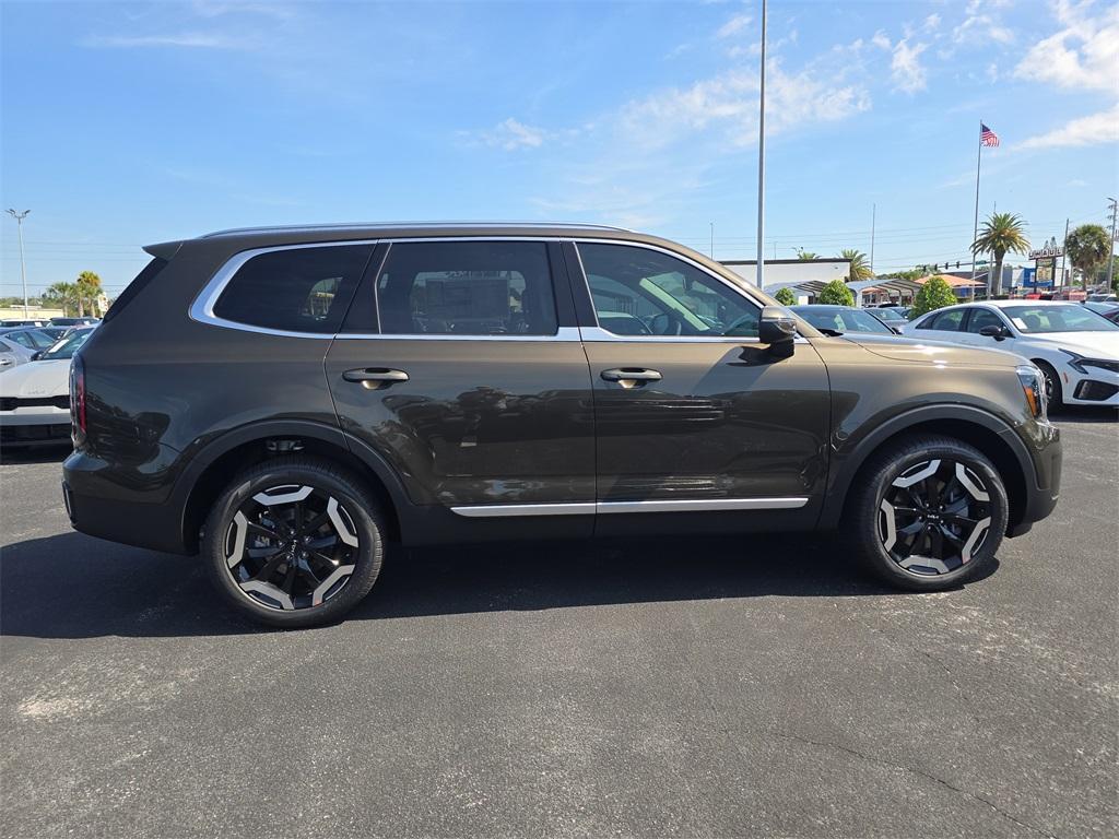 new 2025 Kia Telluride car, priced at $43,120