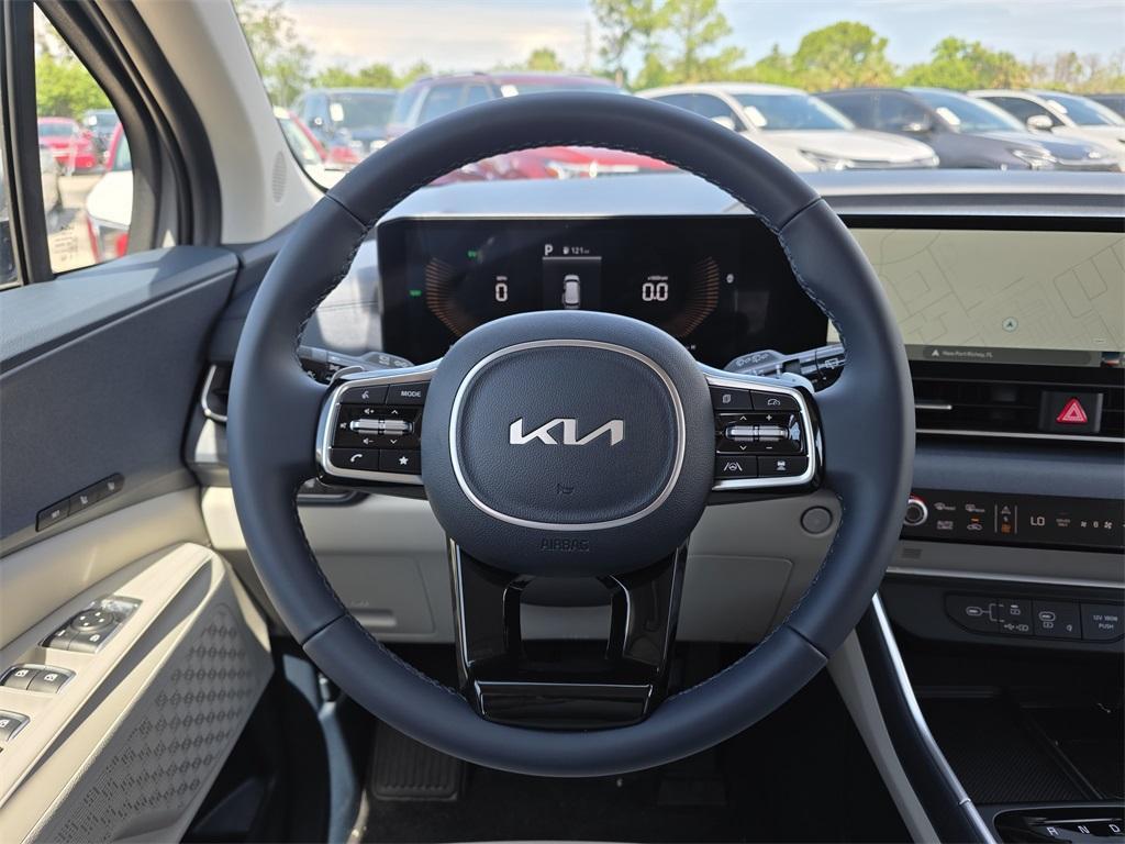 new 2026 Kia Carnival Hybrid car, priced at $45,370
