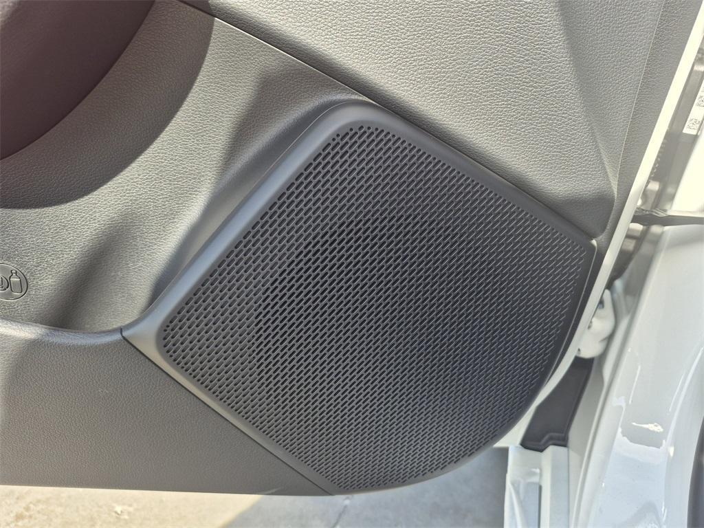 new 2025 Kia Soul car, priced at $25,705
