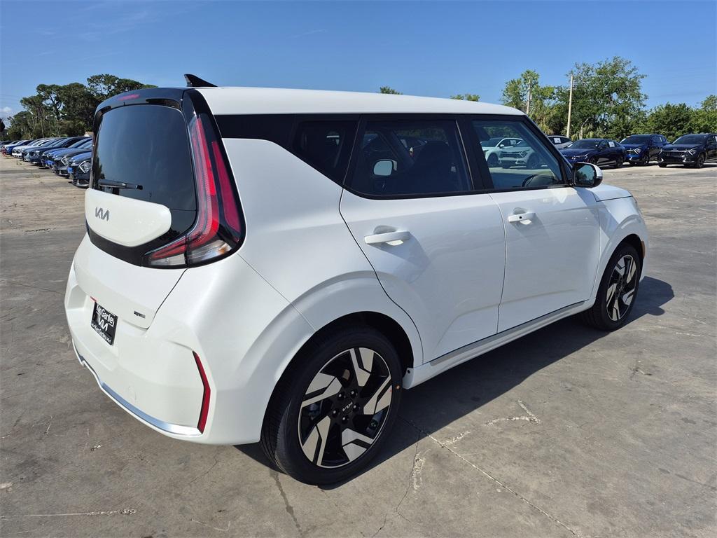 new 2025 Kia Soul car, priced at $25,705