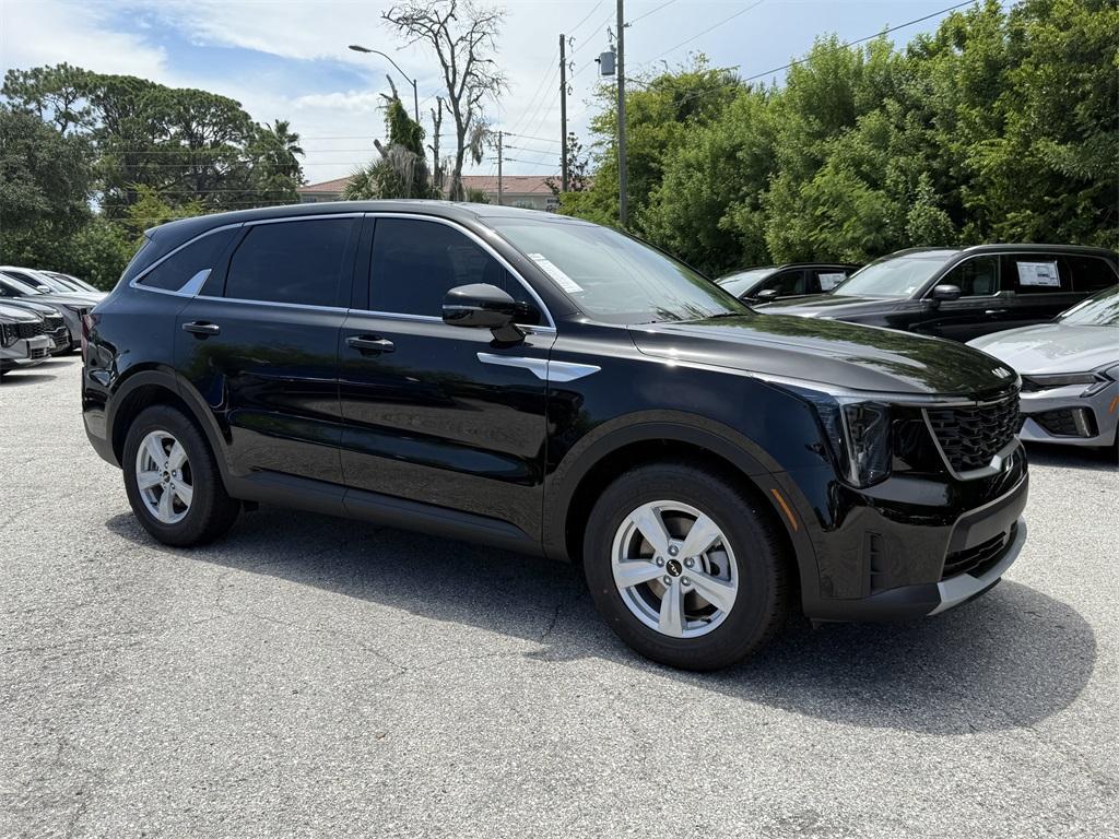 new 2025 Kia Sorento car, priced at $28,281