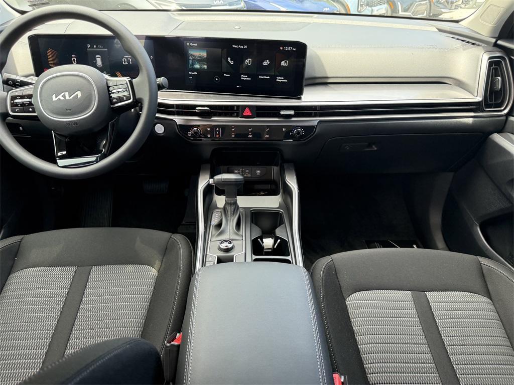 new 2025 Kia Sorento car, priced at $28,281