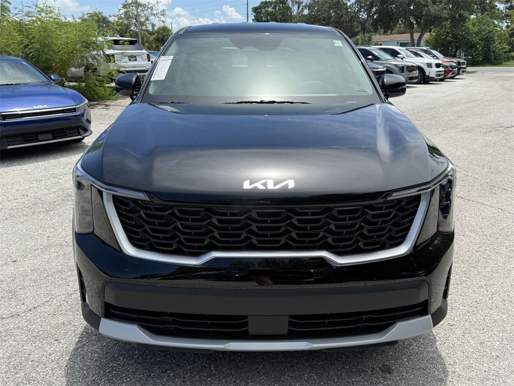 new 2025 Kia Sorento car, priced at $28,281