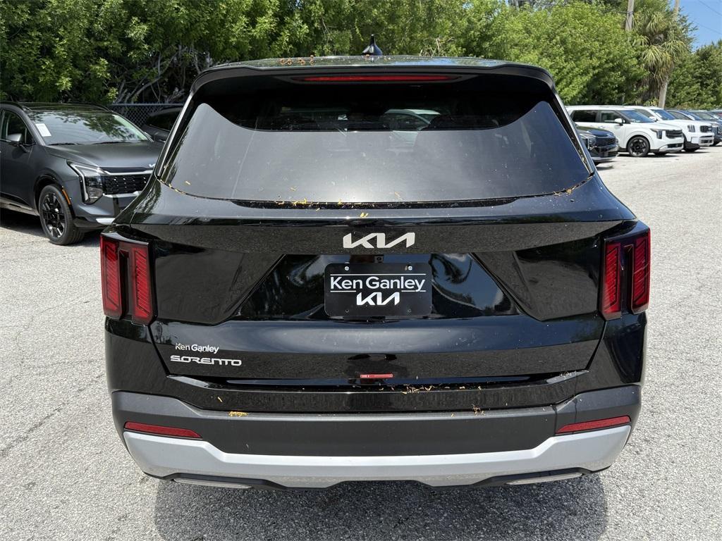 new 2025 Kia Sorento car, priced at $28,281