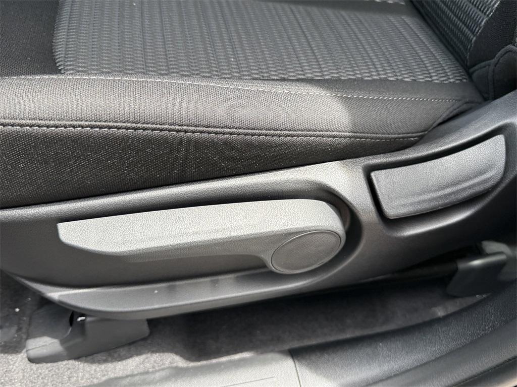 new 2025 Kia Sorento car, priced at $28,281
