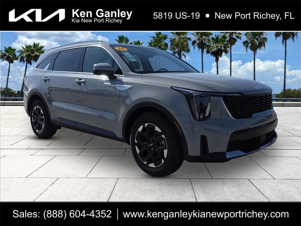 used 2025 Kia Sorento car, priced at $31,402