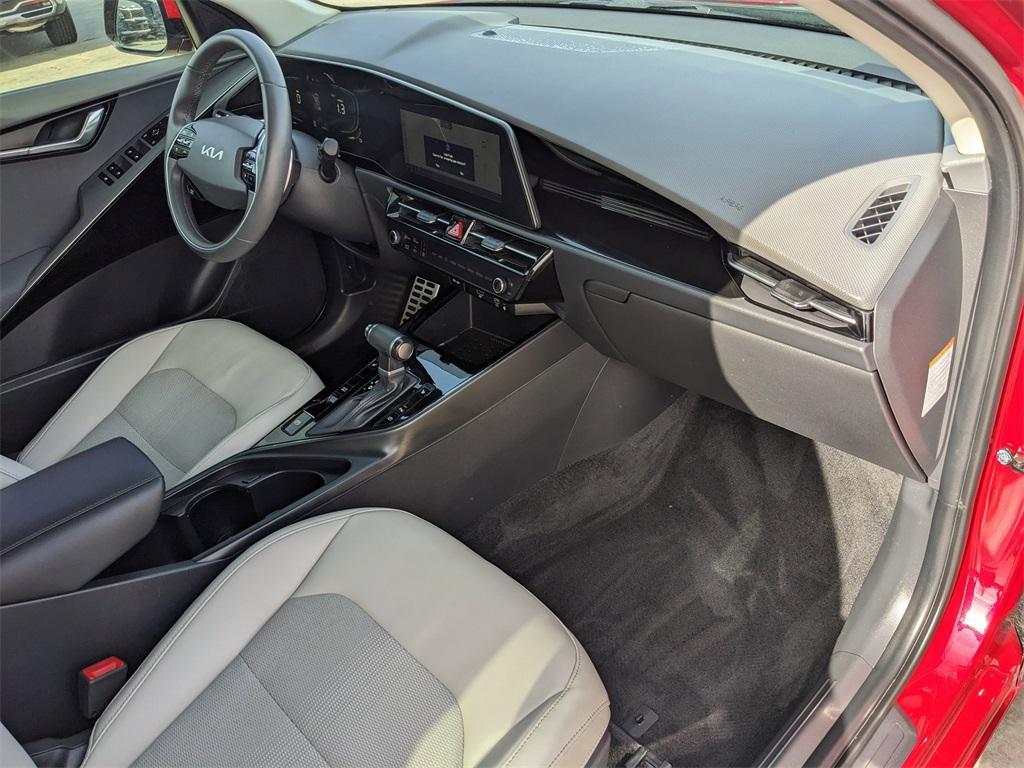 used 2024 Kia Niro car, priced at $21,422