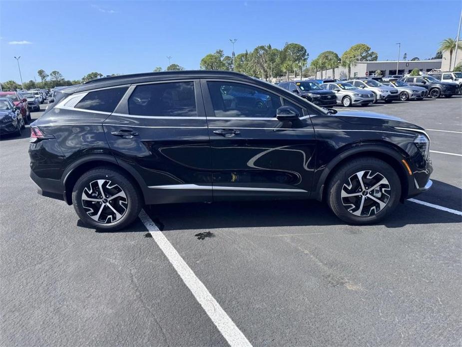 new 2024 Kia Sportage Hybrid car, priced at $33,400