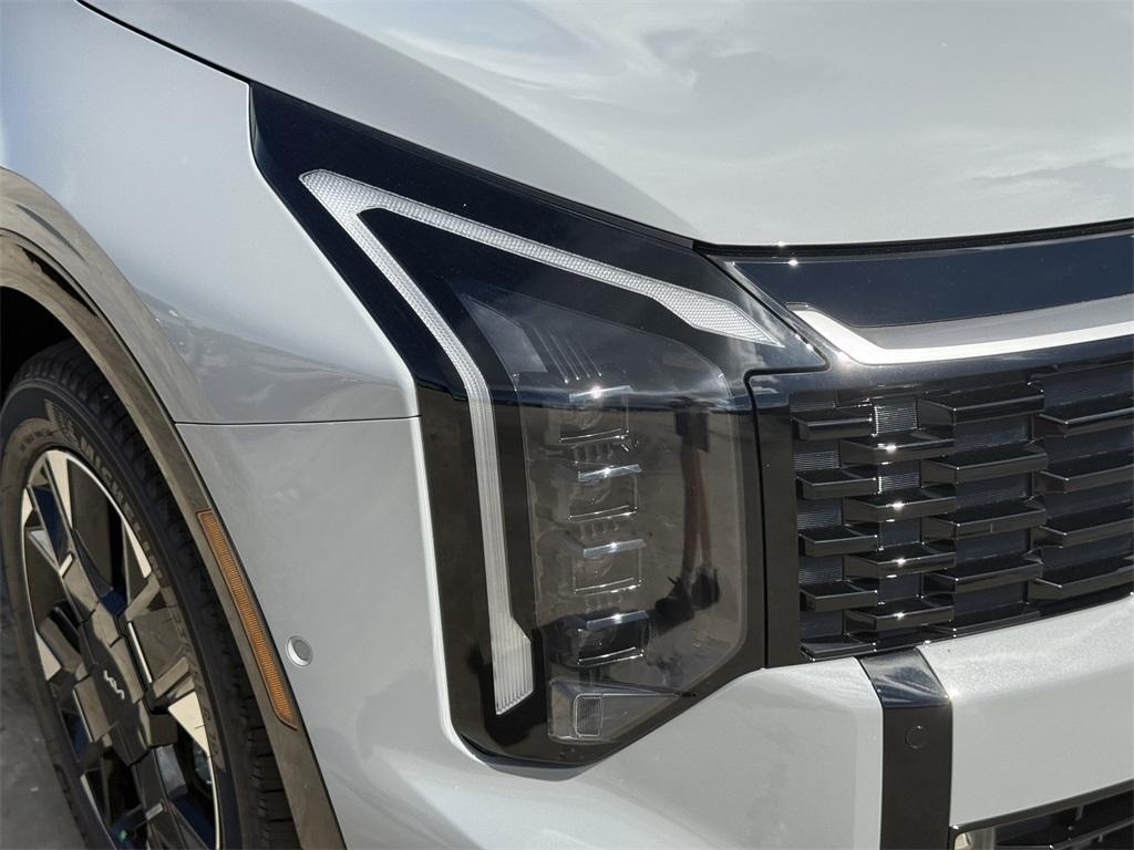 new 2026 Kia Sportage car, priced at $36,930