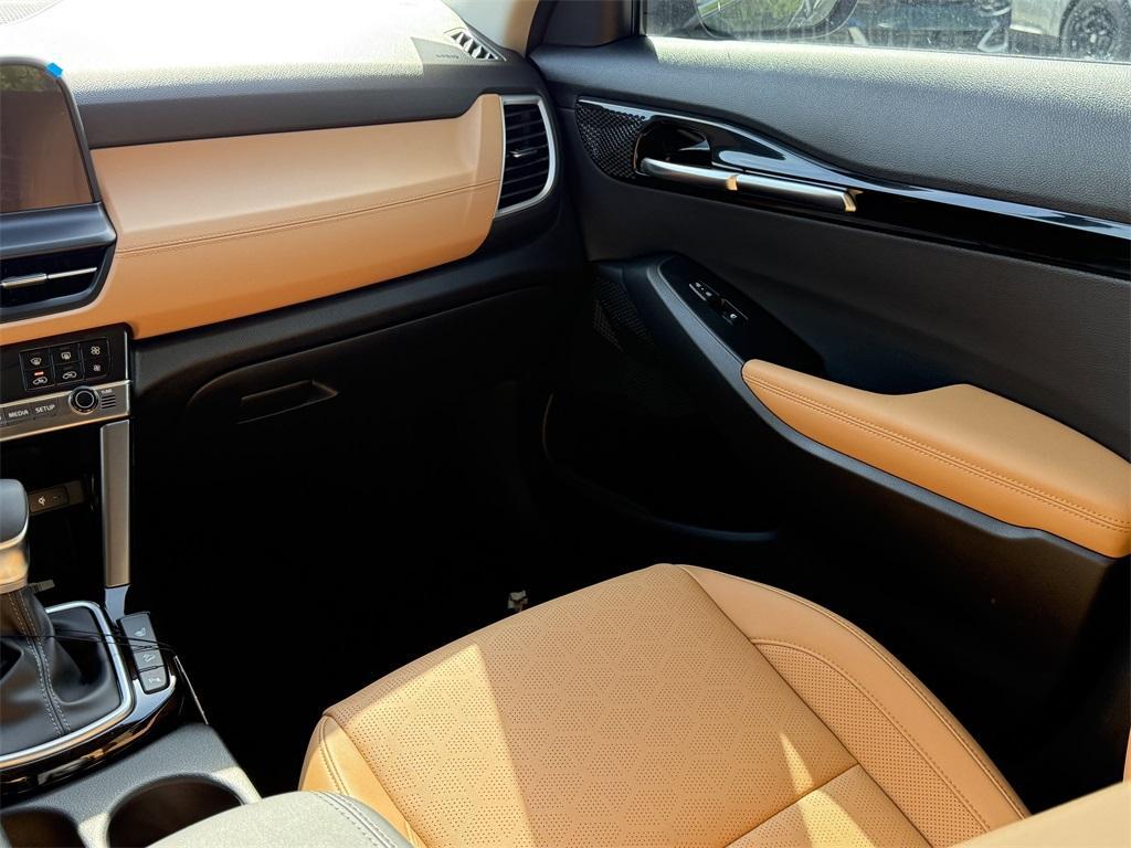 new 2025 Kia Seltos car, priced at $27,325