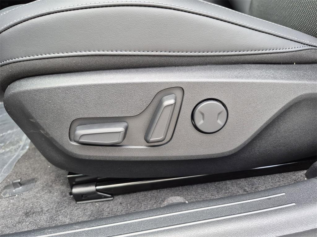 new 2025 Kia EV6 car, priced at $42,613