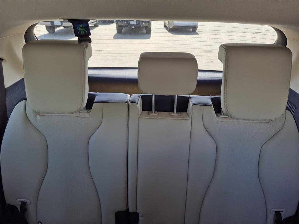 new 2025 Kia Carnival Hybrid car, priced at $44,225