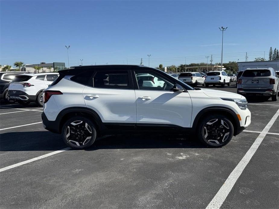 new 2025 Kia Seltos car, priced at $33,050