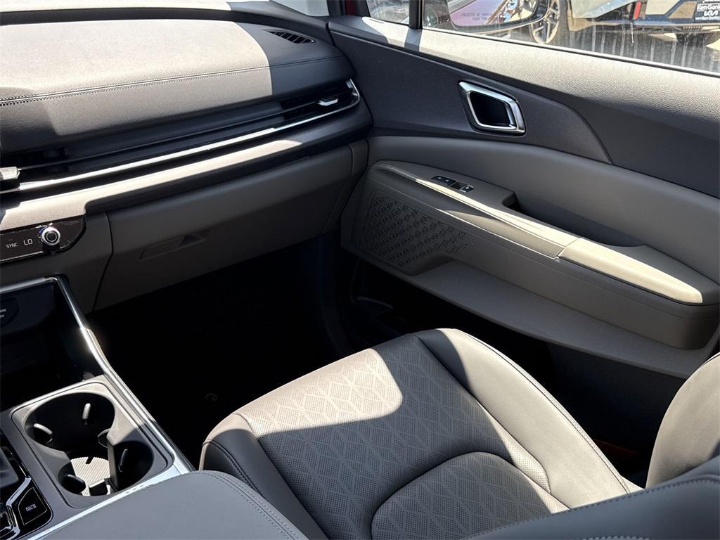 new 2026 Kia Carnival car, priced at $42,890