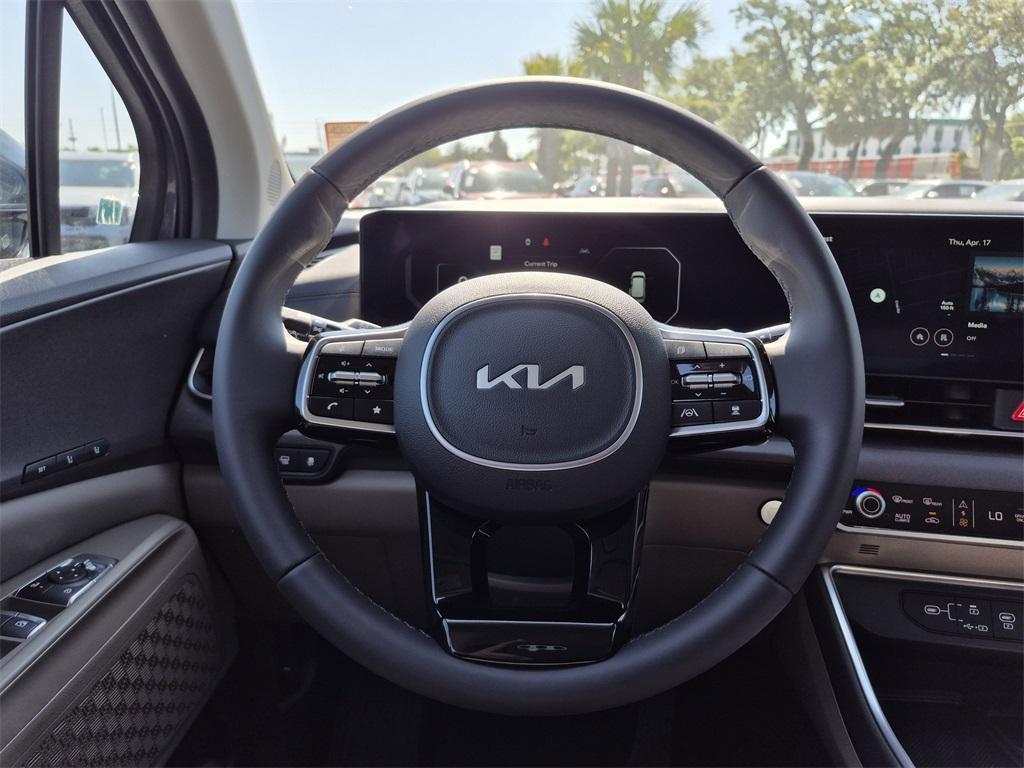 new 2025 Kia Carnival Hybrid car, priced at $49,095