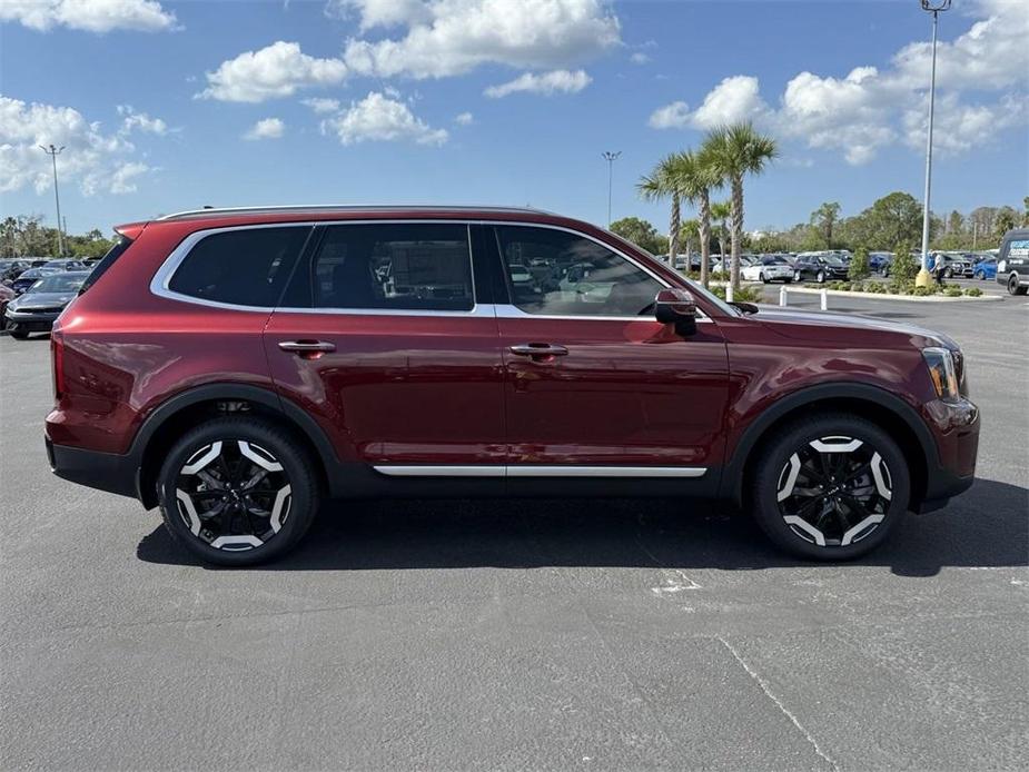 new 2024 Kia Telluride car, priced at $38,976