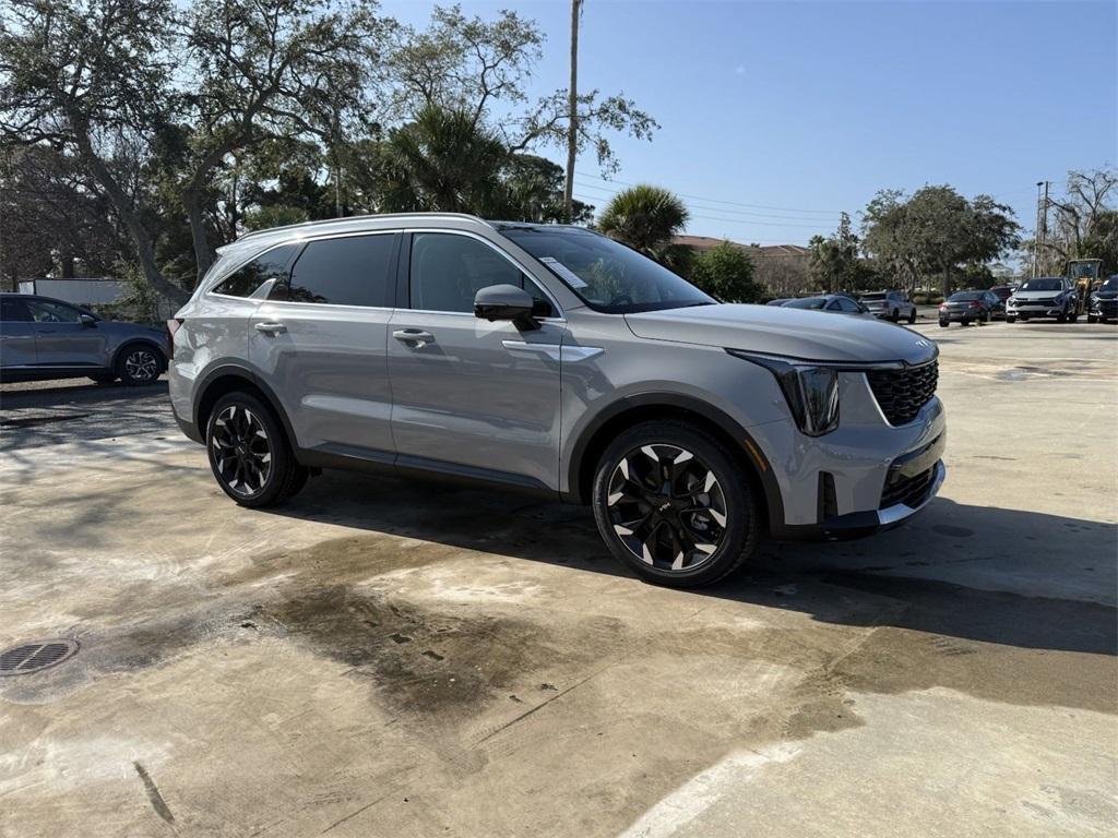 new 2025 Kia Sorento car, priced at $43,785