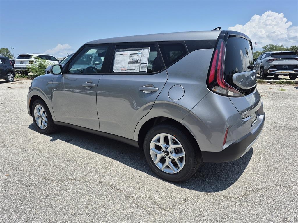 new 2025 Kia Soul car, priced at $22,260