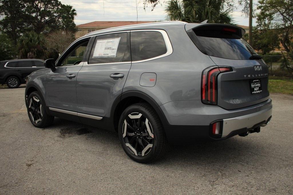 new 2024 Kia Telluride car, priced at $43,205