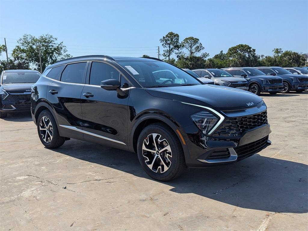 new 2025 Kia Sportage car, priced at $31,060