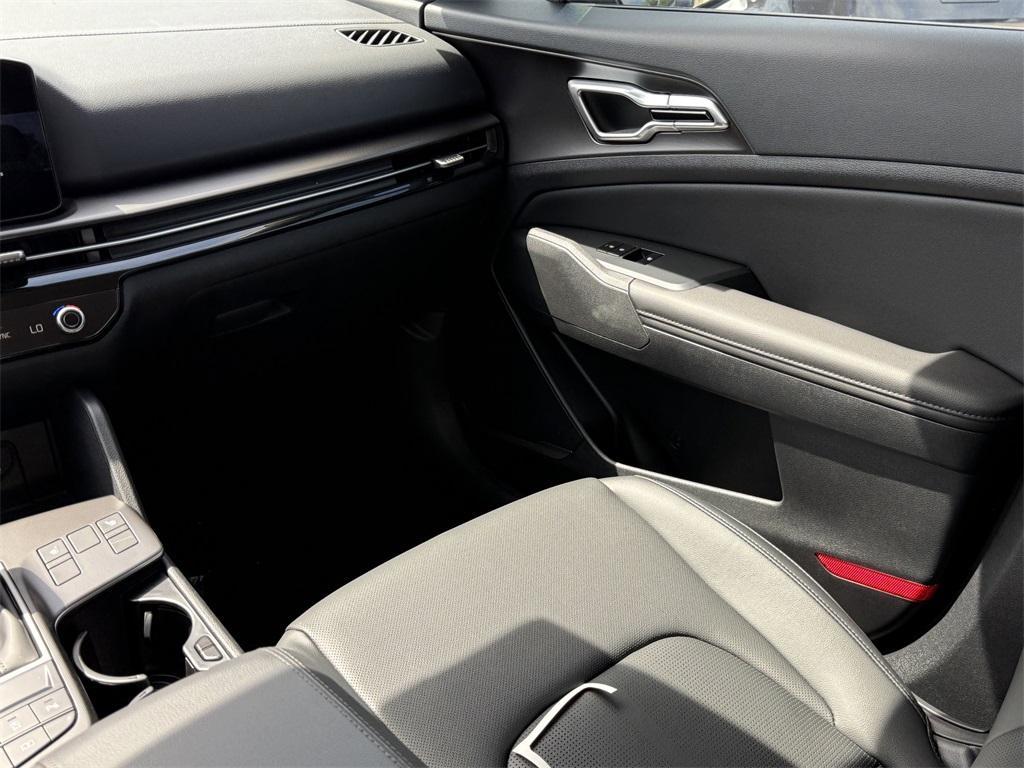 new 2026 Kia Sportage car, priced at $27,980
