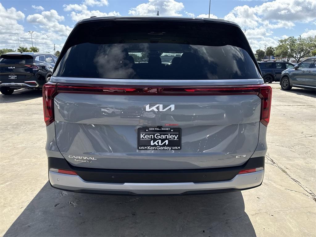 new 2025 Kia Carnival Hybrid car, priced at $44,195
