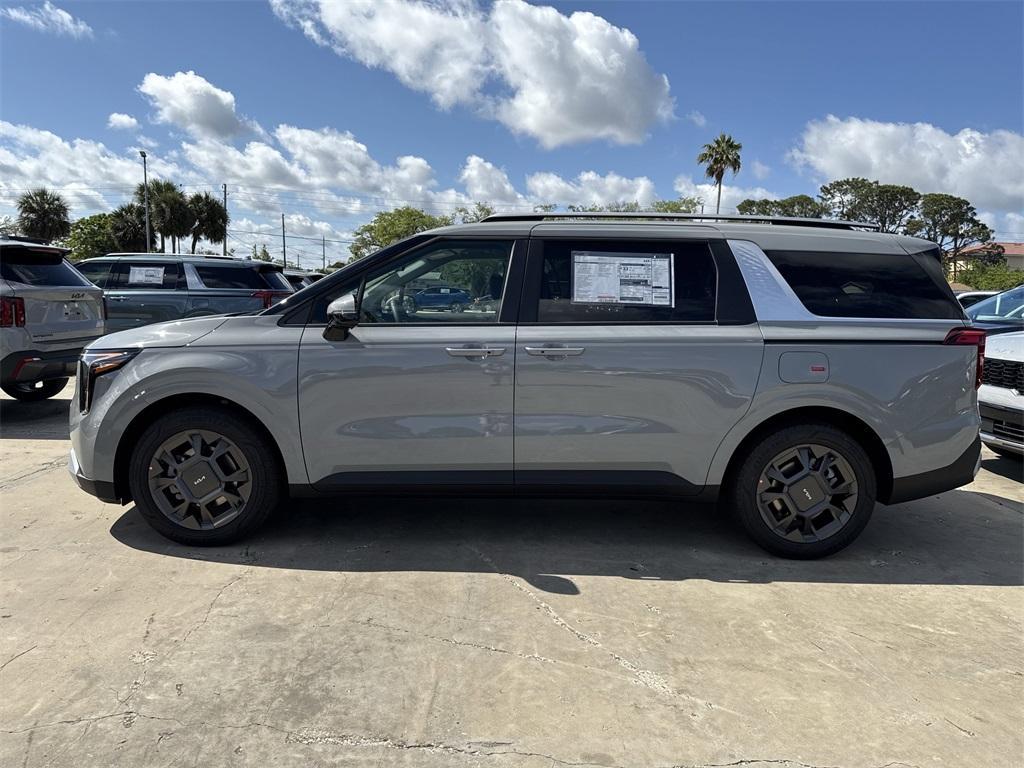 new 2025 Kia Carnival Hybrid car, priced at $44,195