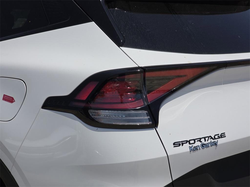 new 2025 Kia Sportage car, priced at $32,505