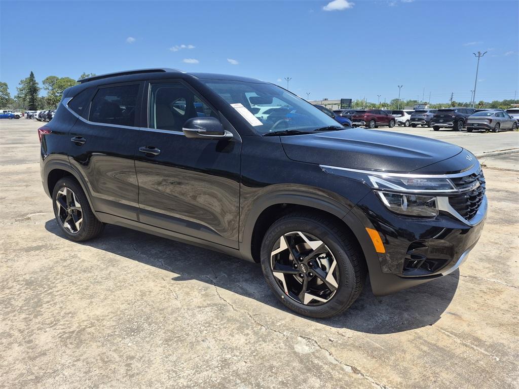 new 2025 Kia Seltos car, priced at $27,720