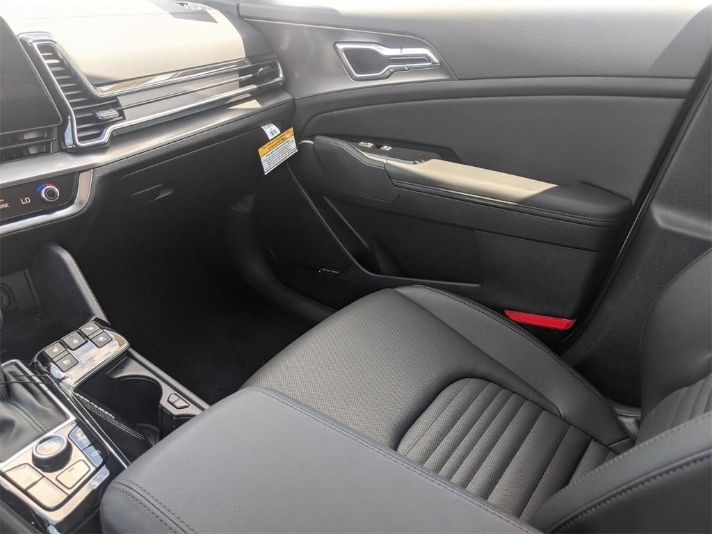 new 2025 Kia Sportage car, priced at $35,885