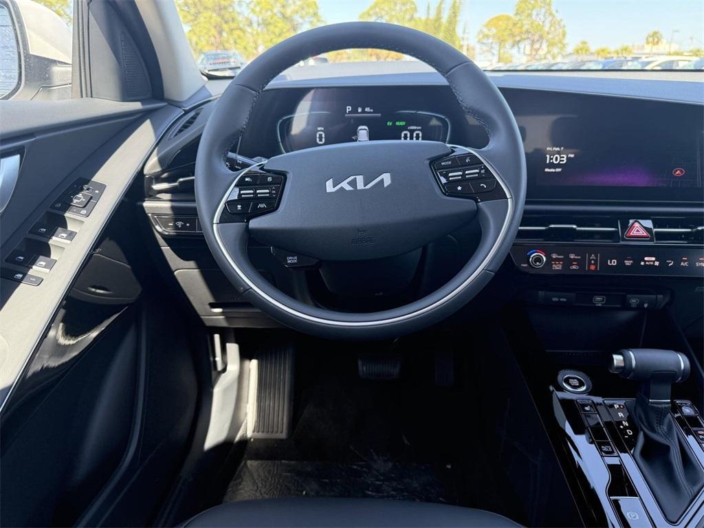 new 2025 Kia Niro car, priced at $30,735