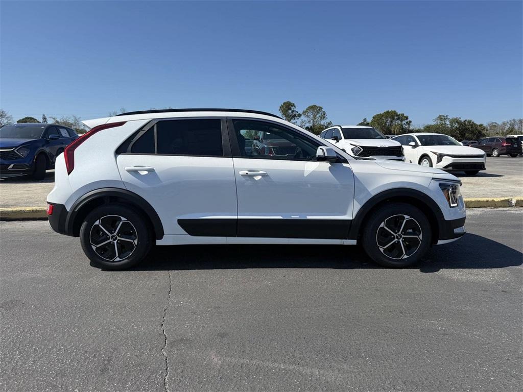 new 2025 Kia Niro car, priced at $30,735
