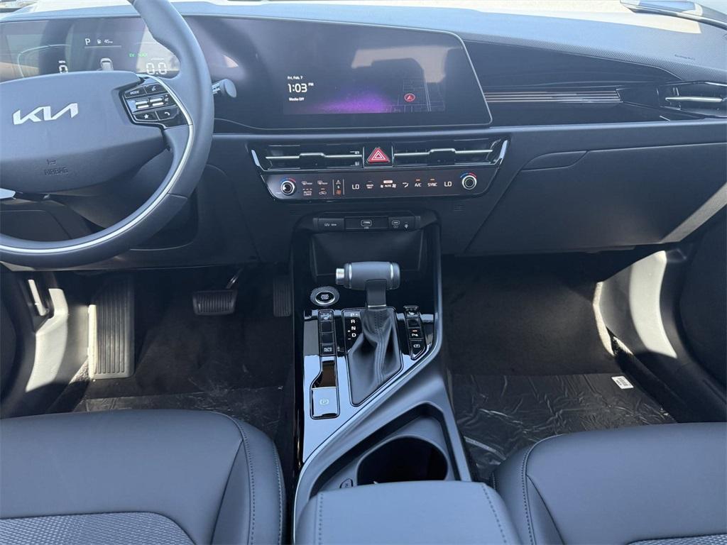 new 2025 Kia Niro car, priced at $30,735